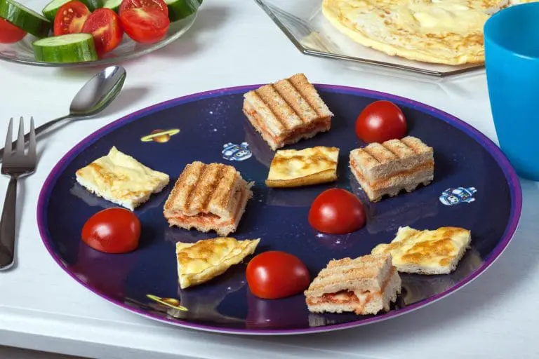 Playte Memory - Outer space memory game plate with food