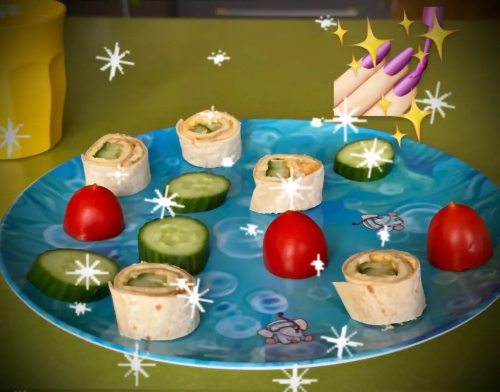 Rolles tortilla on a Playte