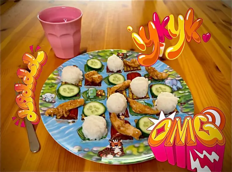 Chicken and rich kids love on a Playte